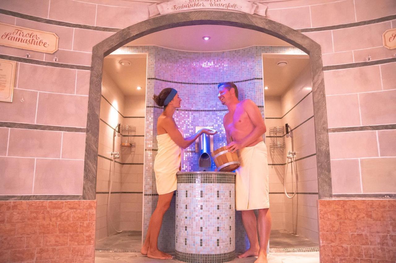 Hotel Kajetansbruecke Pfunds Bagian luar foto