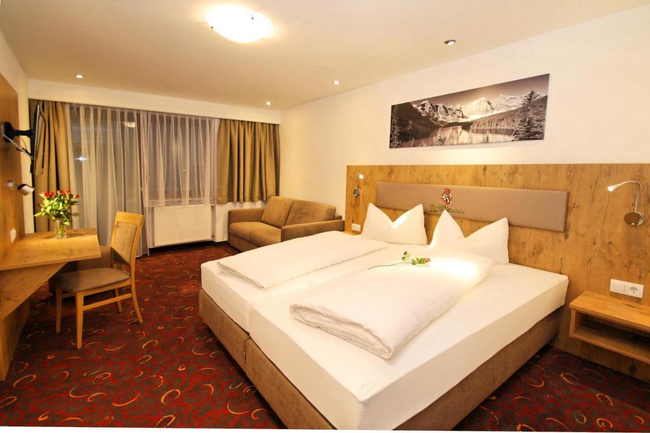 Hotel Kajetansbruecke Pfunds Bagian luar foto