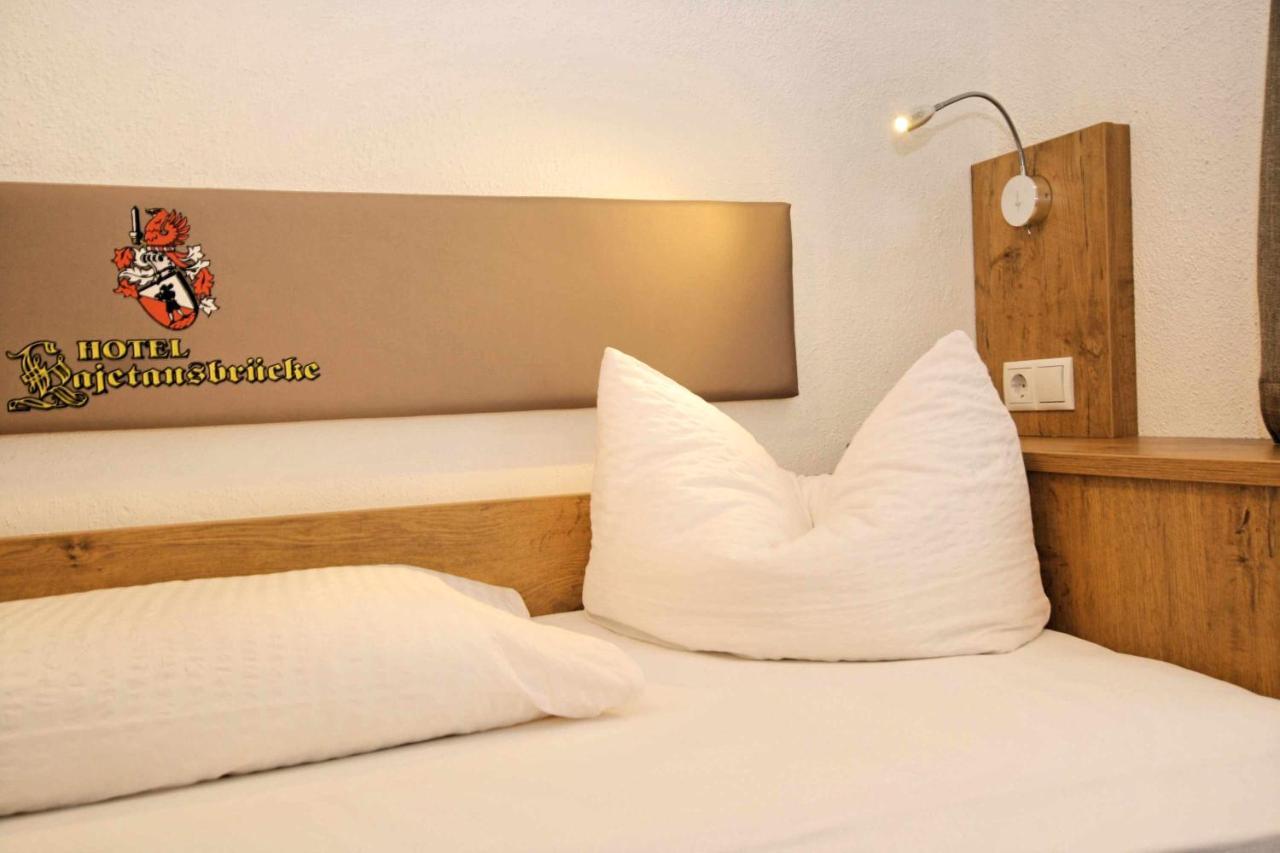 Hotel Kajetansbruecke Pfunds Bagian luar foto