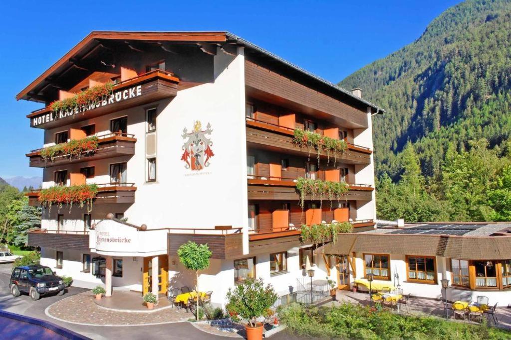 Hotel Kajetansbruecke Pfunds Bagian luar foto
